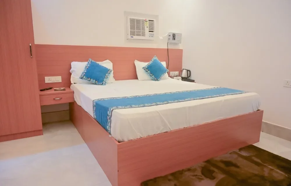 Avadh Hotel Deluxe Room Image